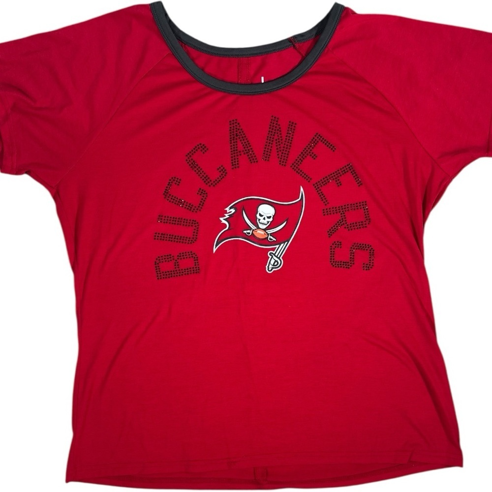Buccaneers tee shirt